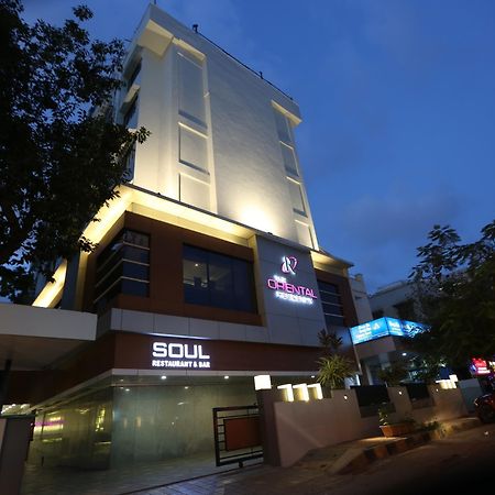 The Oriental Residency Hotel Mumbai  Buitenkant foto