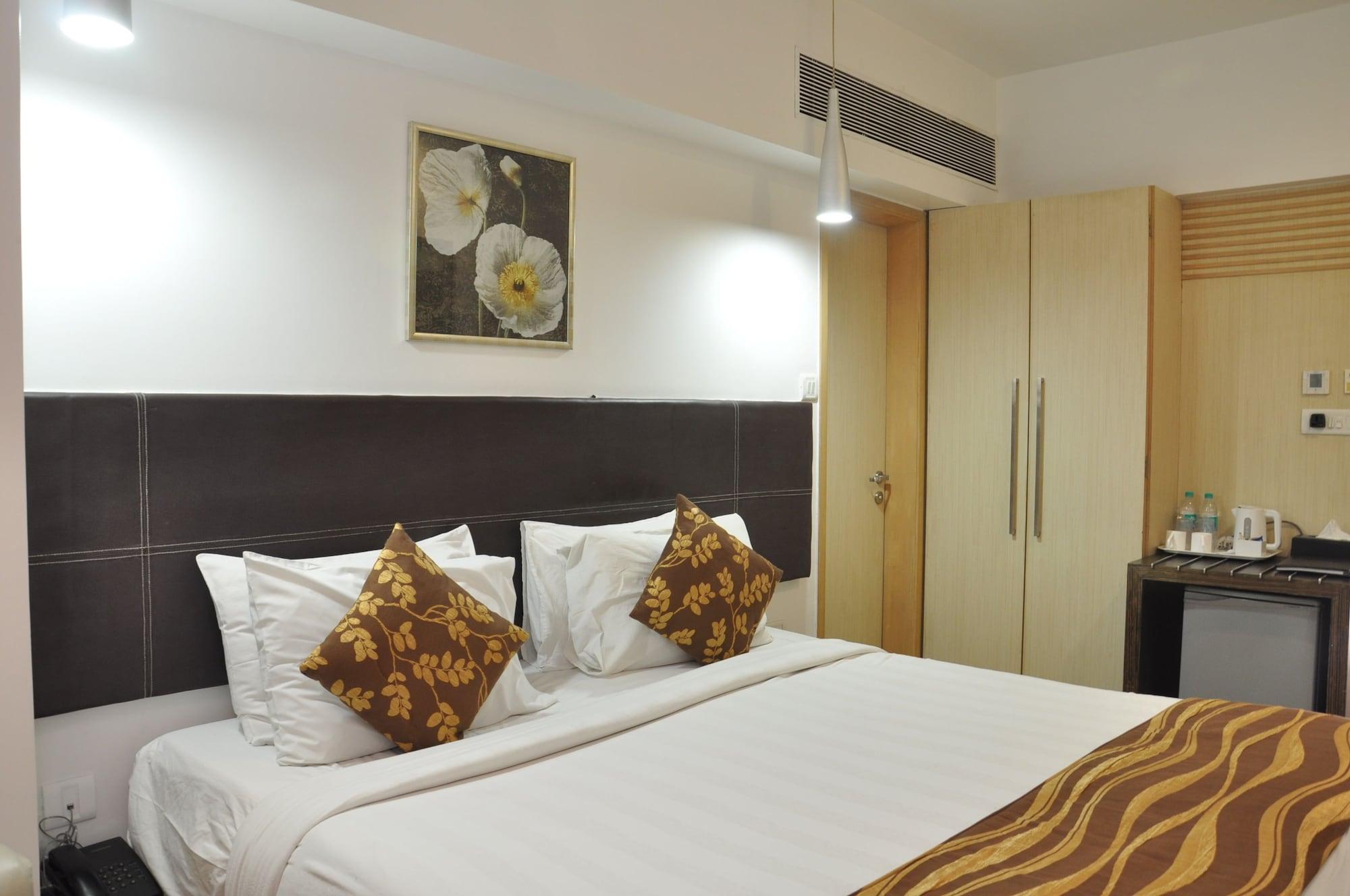 The Oriental Residency Hotel Mumbai  Buitenkant foto