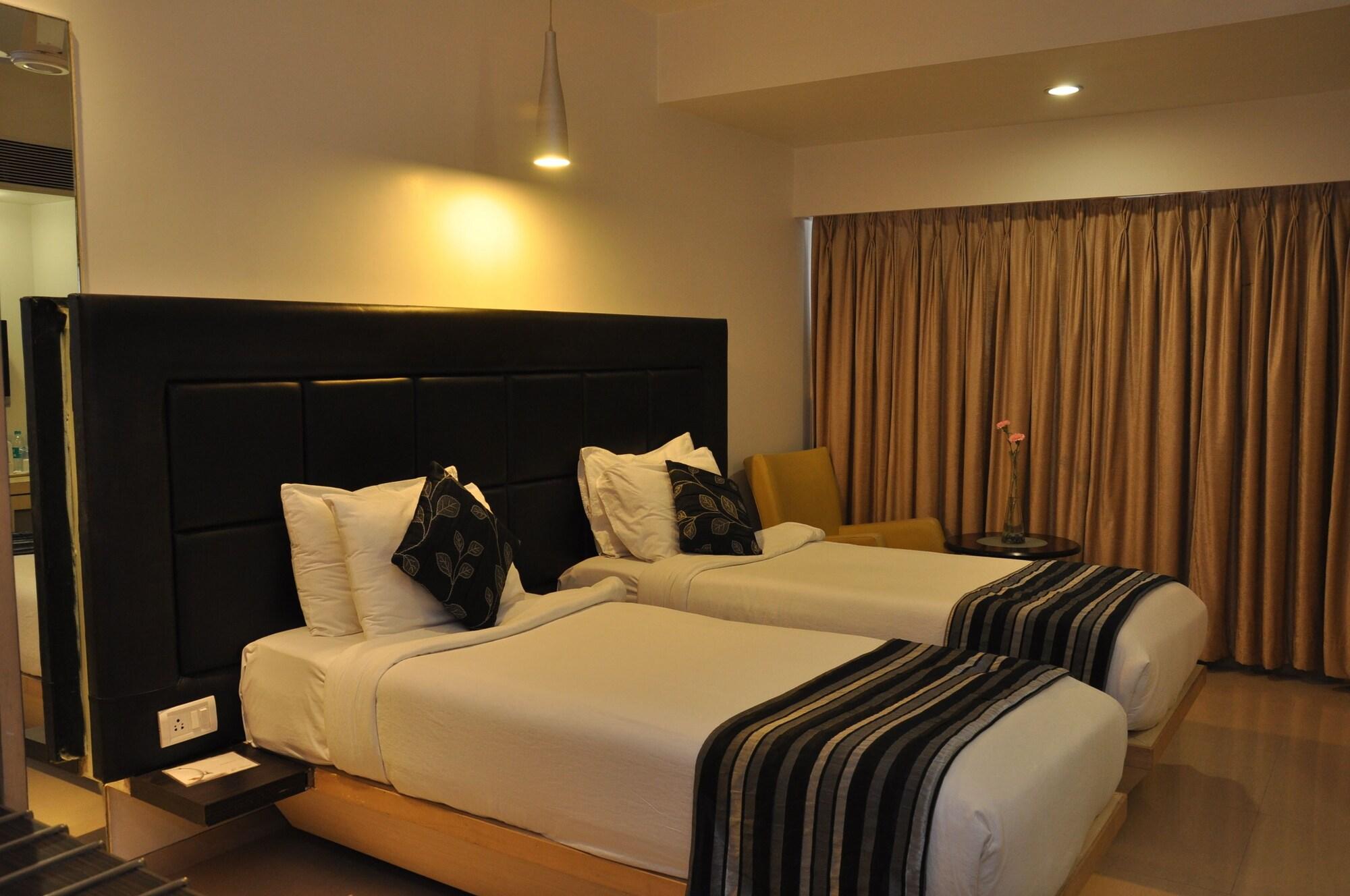The Oriental Residency Hotel Mumbai  Buitenkant foto