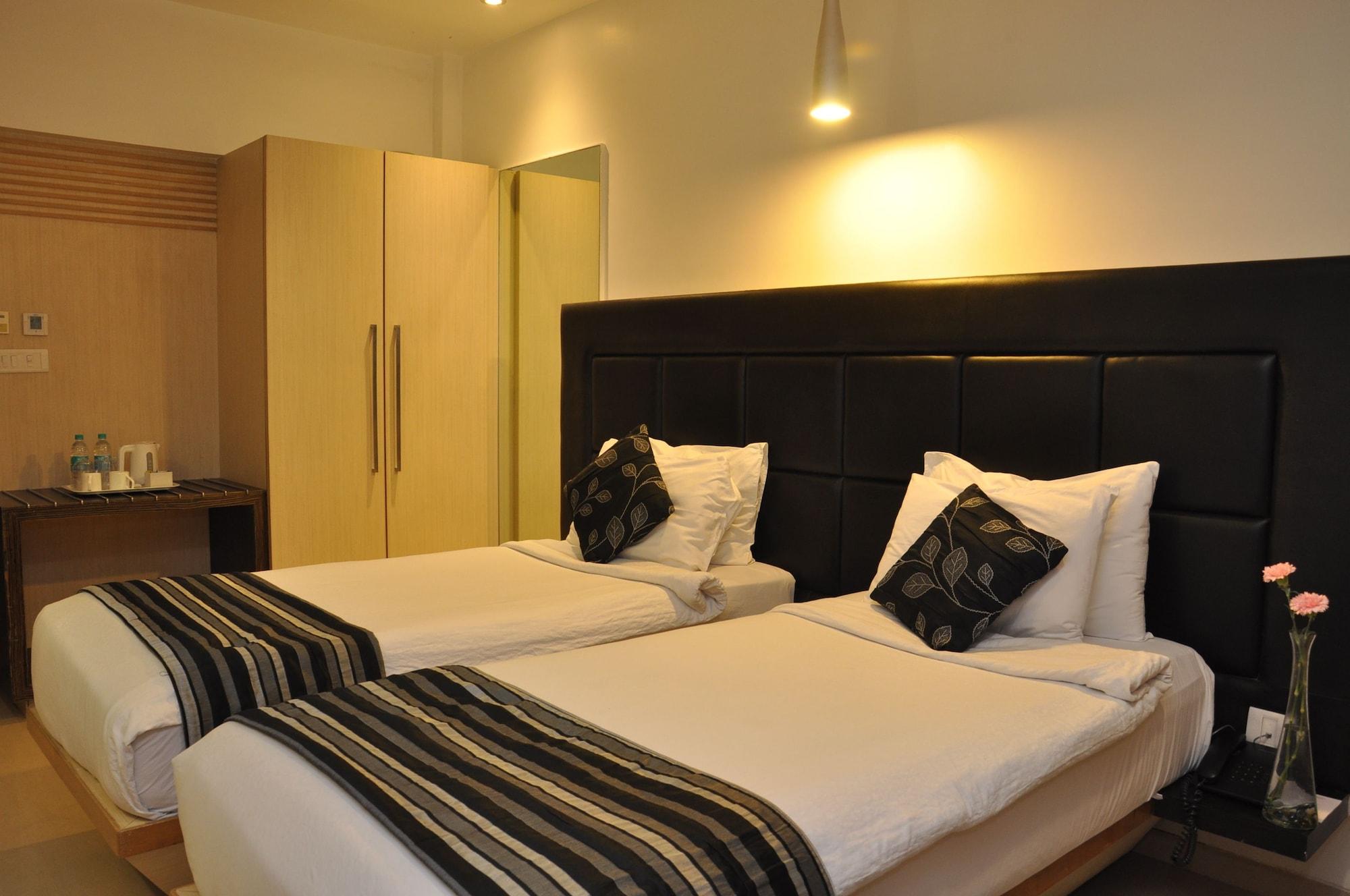 The Oriental Residency Hotel Mumbai  Buitenkant foto