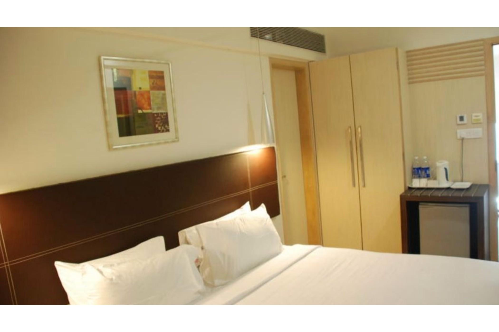 The Oriental Residency Hotel Mumbai  Buitenkant foto