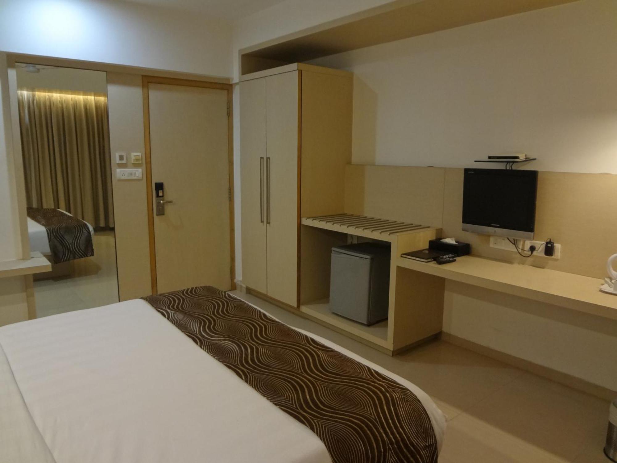 The Oriental Residency Hotel Mumbai  Buitenkant foto