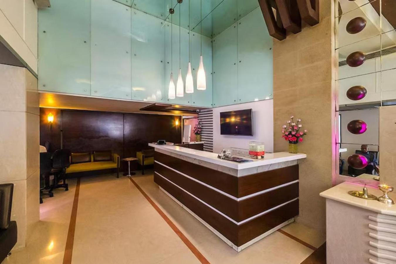 The Oriental Residency Hotel Mumbai  Buitenkant foto