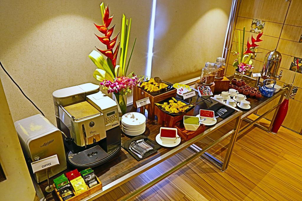 The Oriental Residency Hotel Mumbai  Buitenkant foto