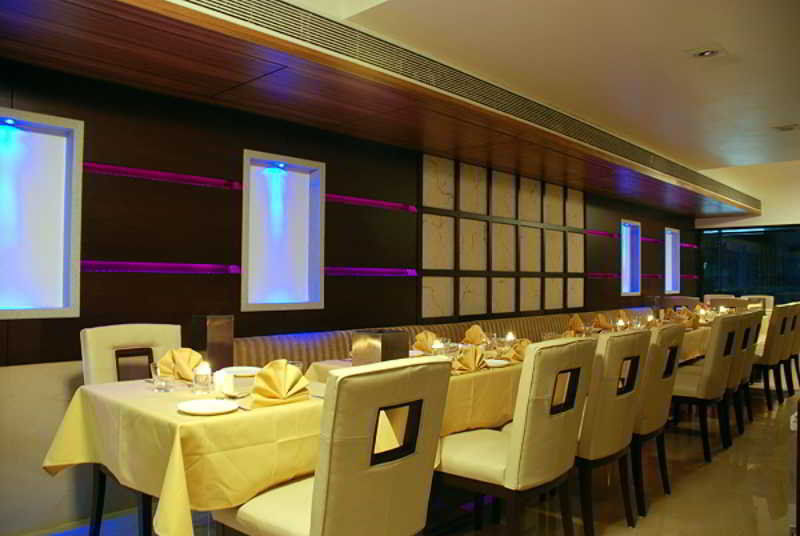 The Oriental Residency Hotel Mumbai  Buitenkant foto