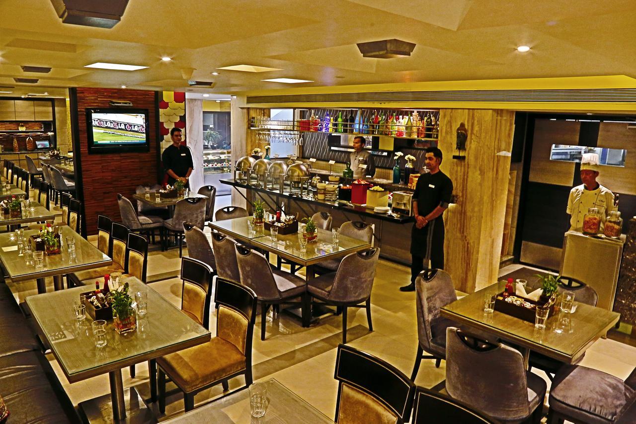 The Oriental Residency Hotel Mumbai  Buitenkant foto