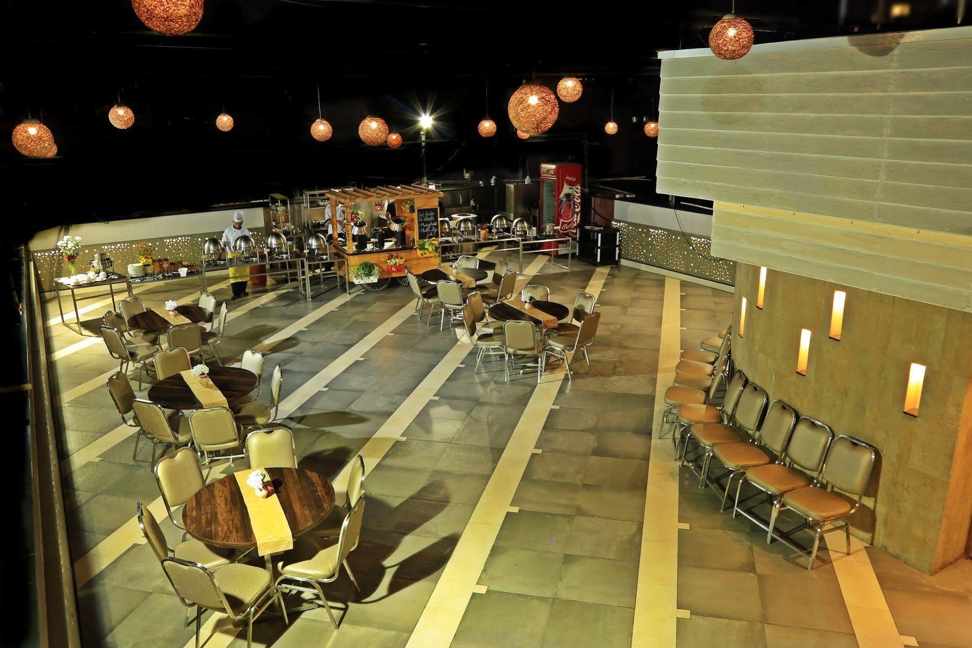 The Oriental Residency Hotel Mumbai  Buitenkant foto