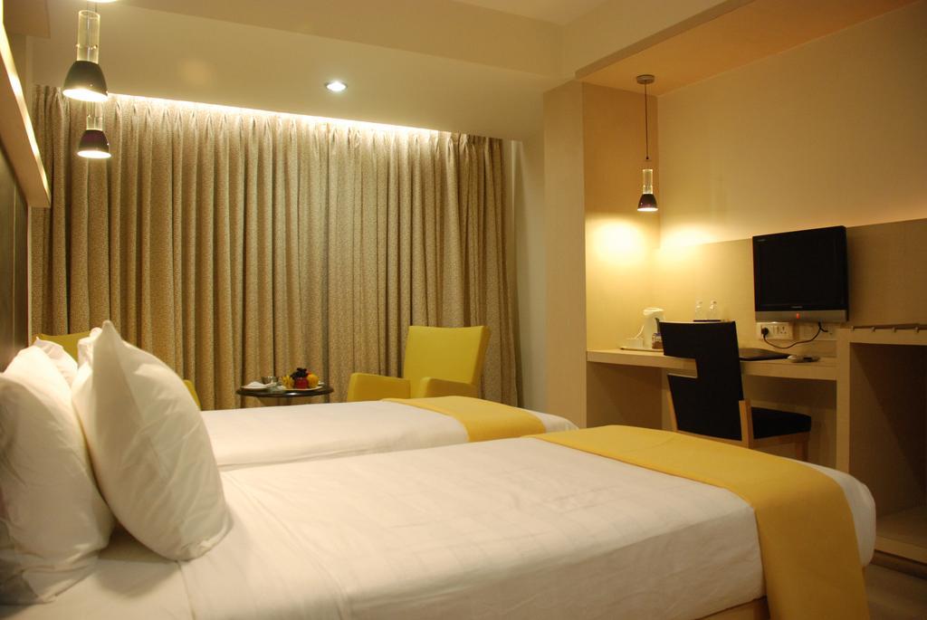 The Oriental Residency Hotel Mumbai  Buitenkant foto